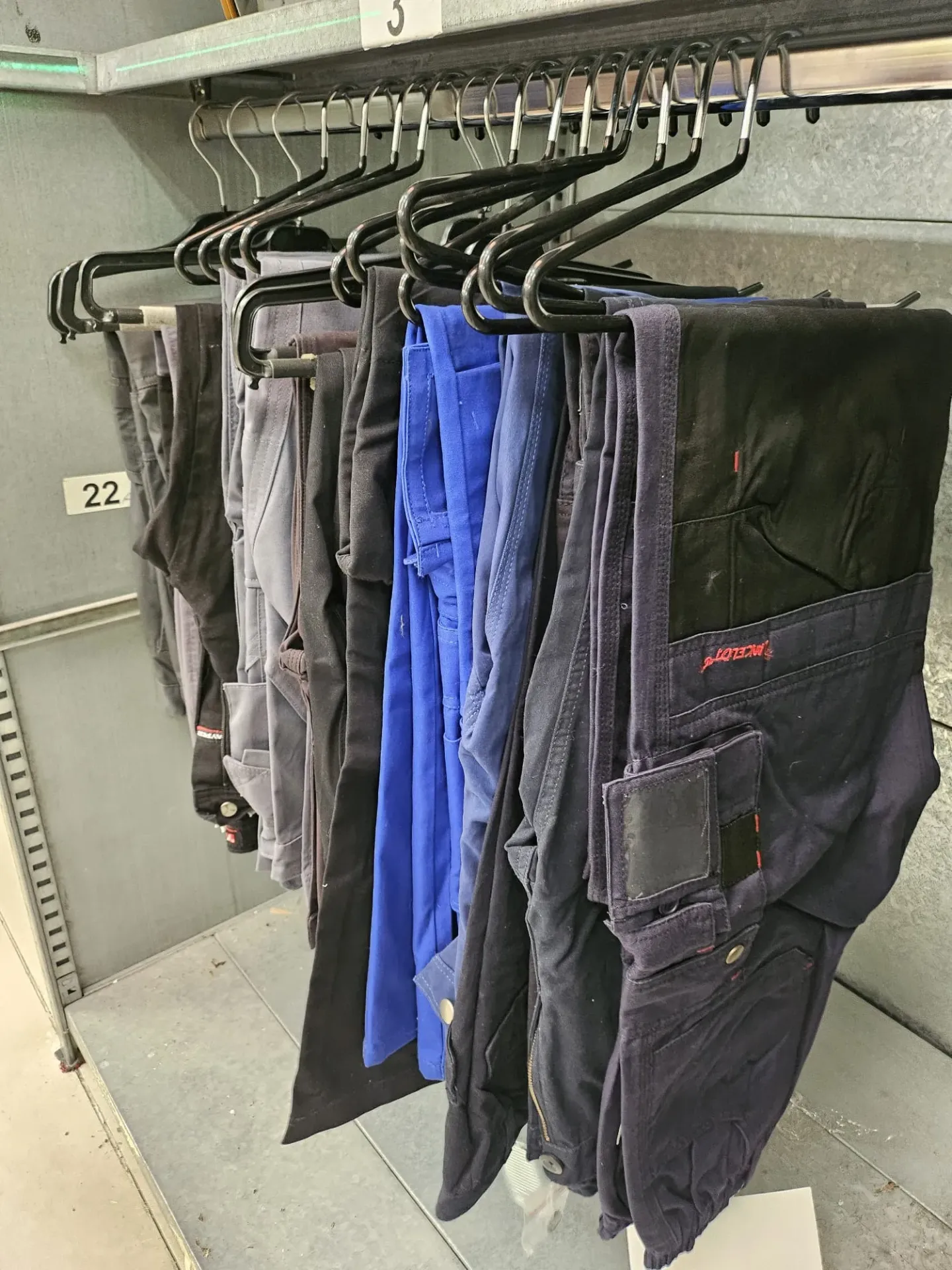 Pantalone