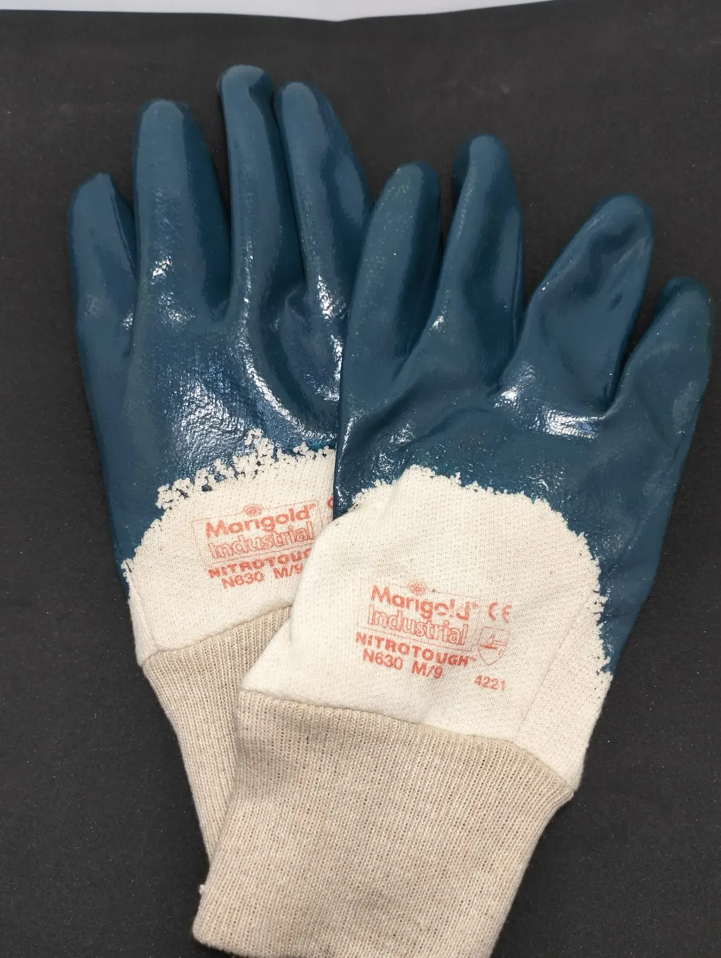 Guanto Marigold Industrial Nitrotough N630